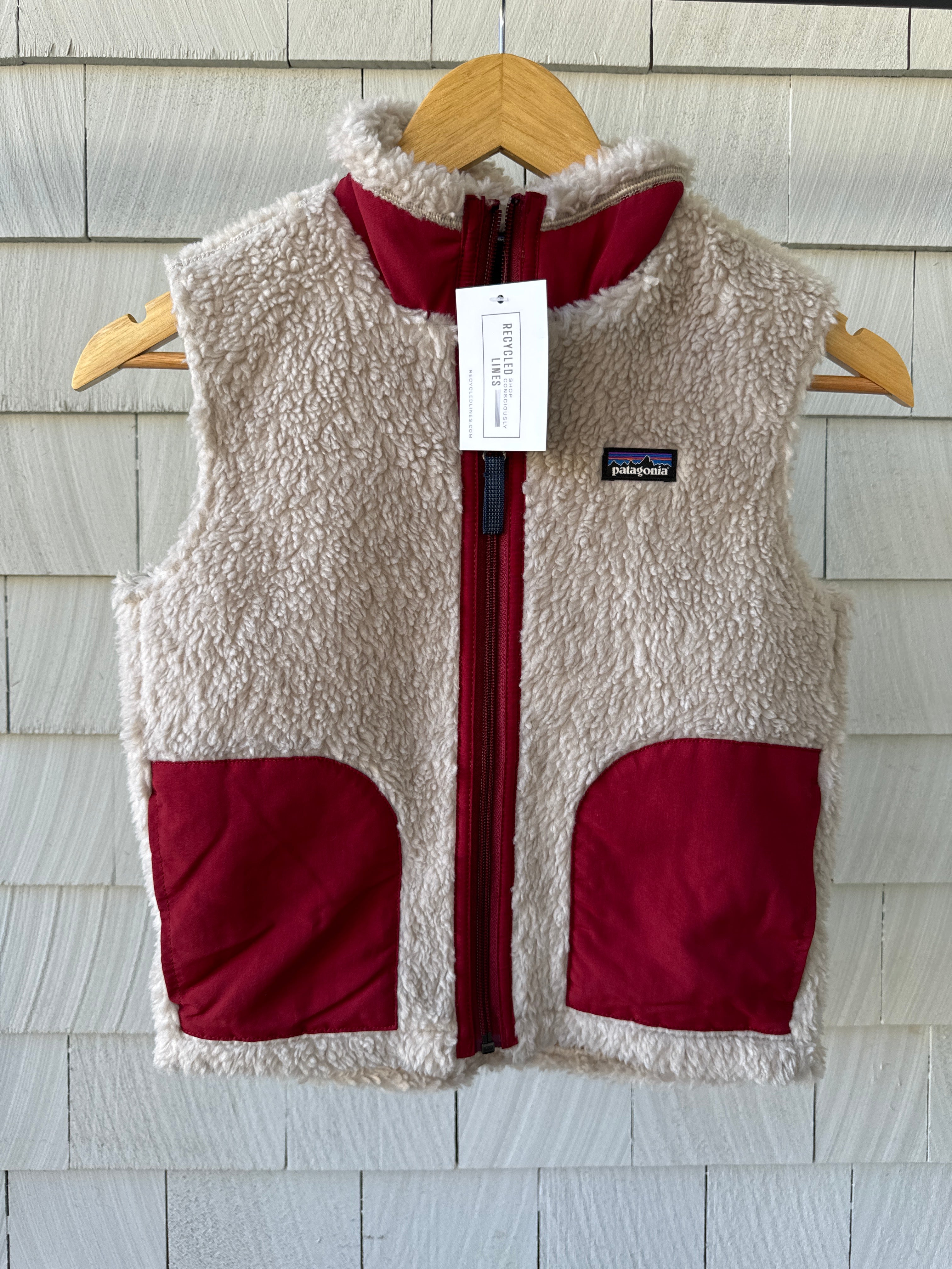 Patagonia Sherpa Vest, Oatmeal/Red Boys Size S (7/8)