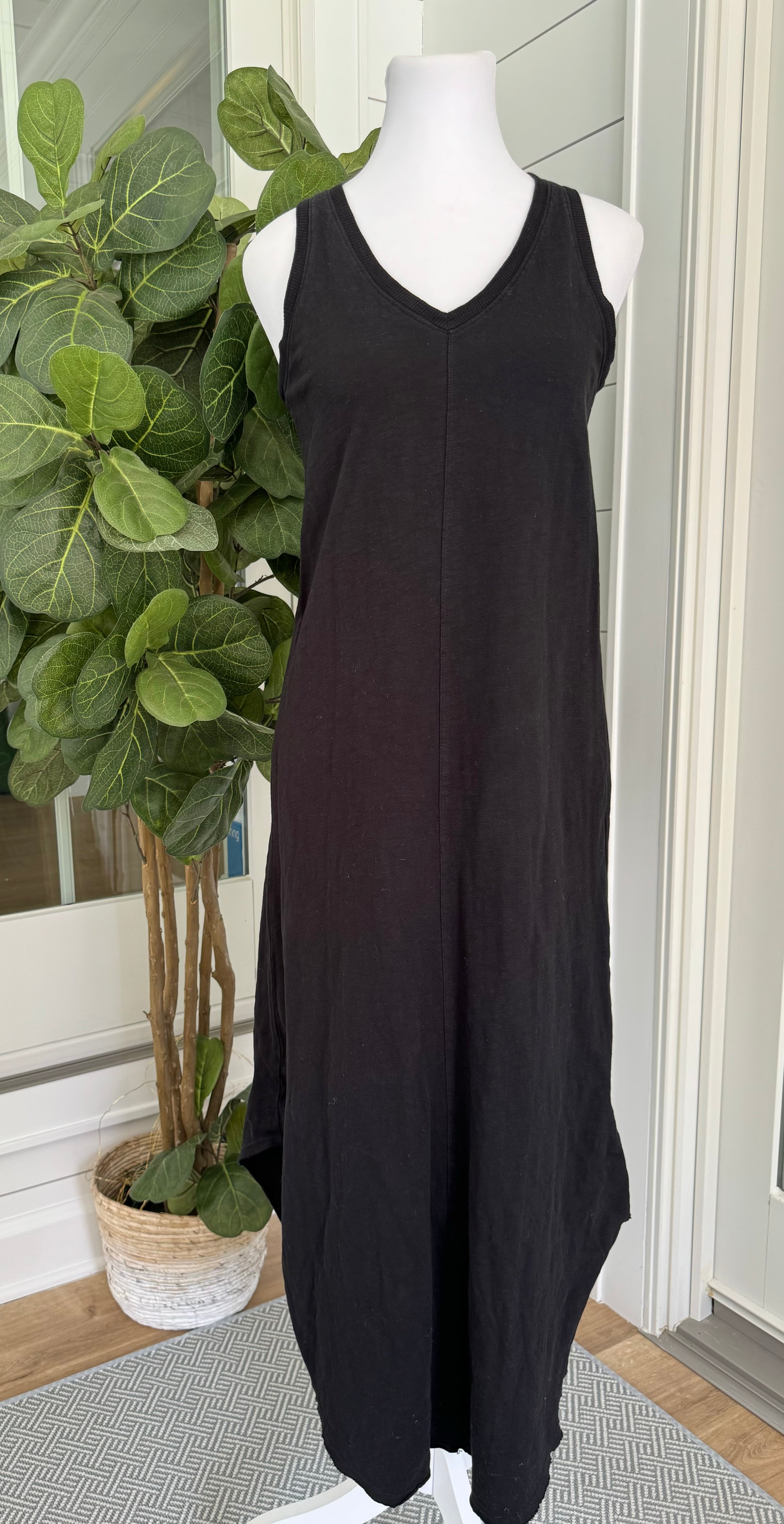 Dylan Tank Dress, Black Womens Size XS in excellent condition — Recycled Lines, Fairfield CT | Premium Sustainable Consignment
