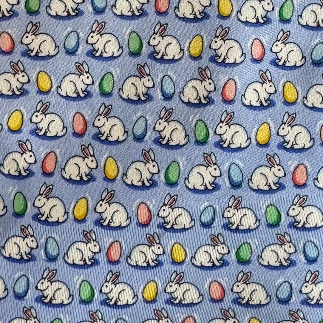 Vineyard Vines Easter Bunny Tie, Blue Mens in excellent condition — Recycled Lines, Fairfield CT | Premium Sustainable Consignment
