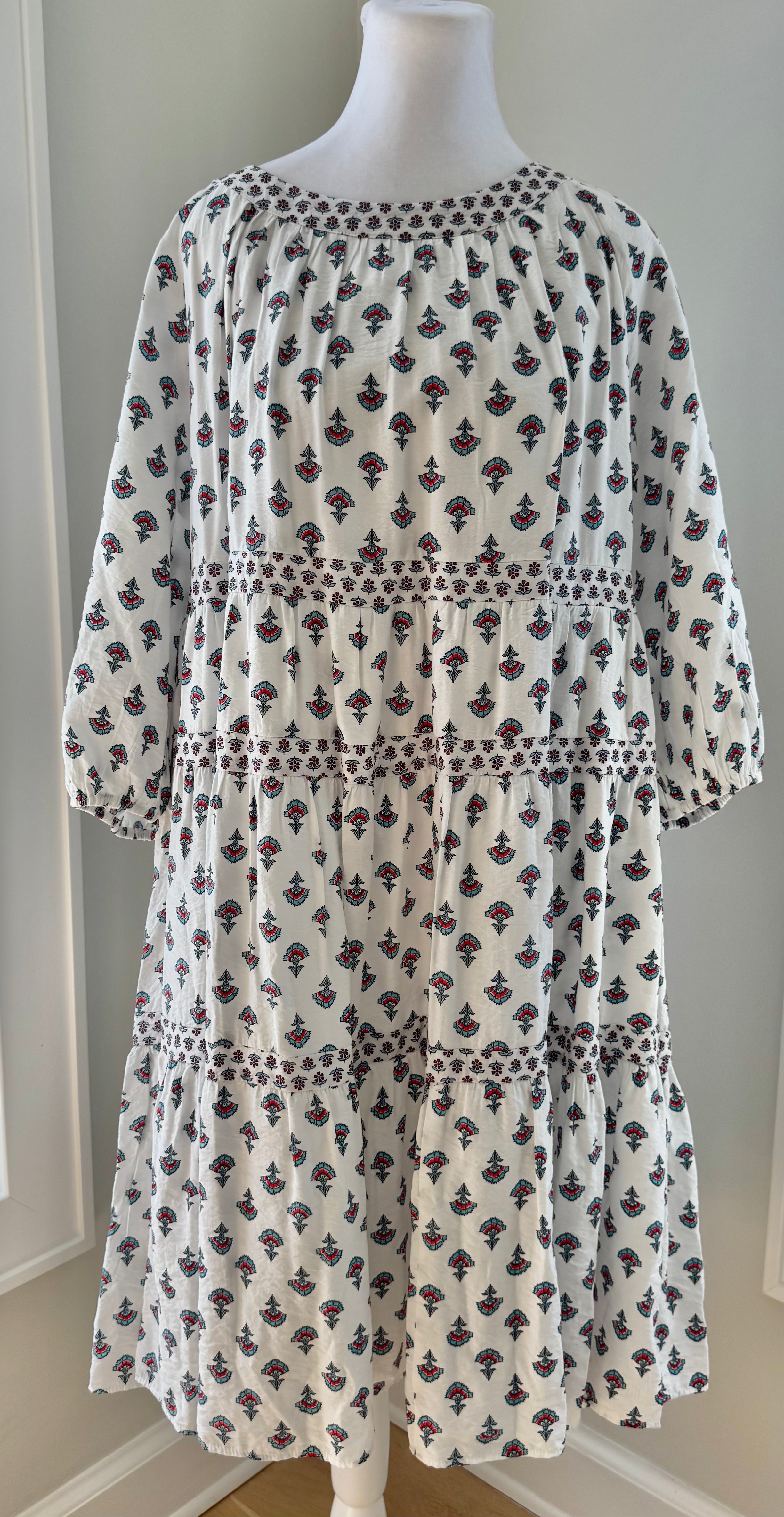 Ann Taylor NWT Long Sleeve Dress, White/Red/Blue Womens Size L in new with tags — Recycled Lines, Fairfield CT | Premium Sustainable Consignment