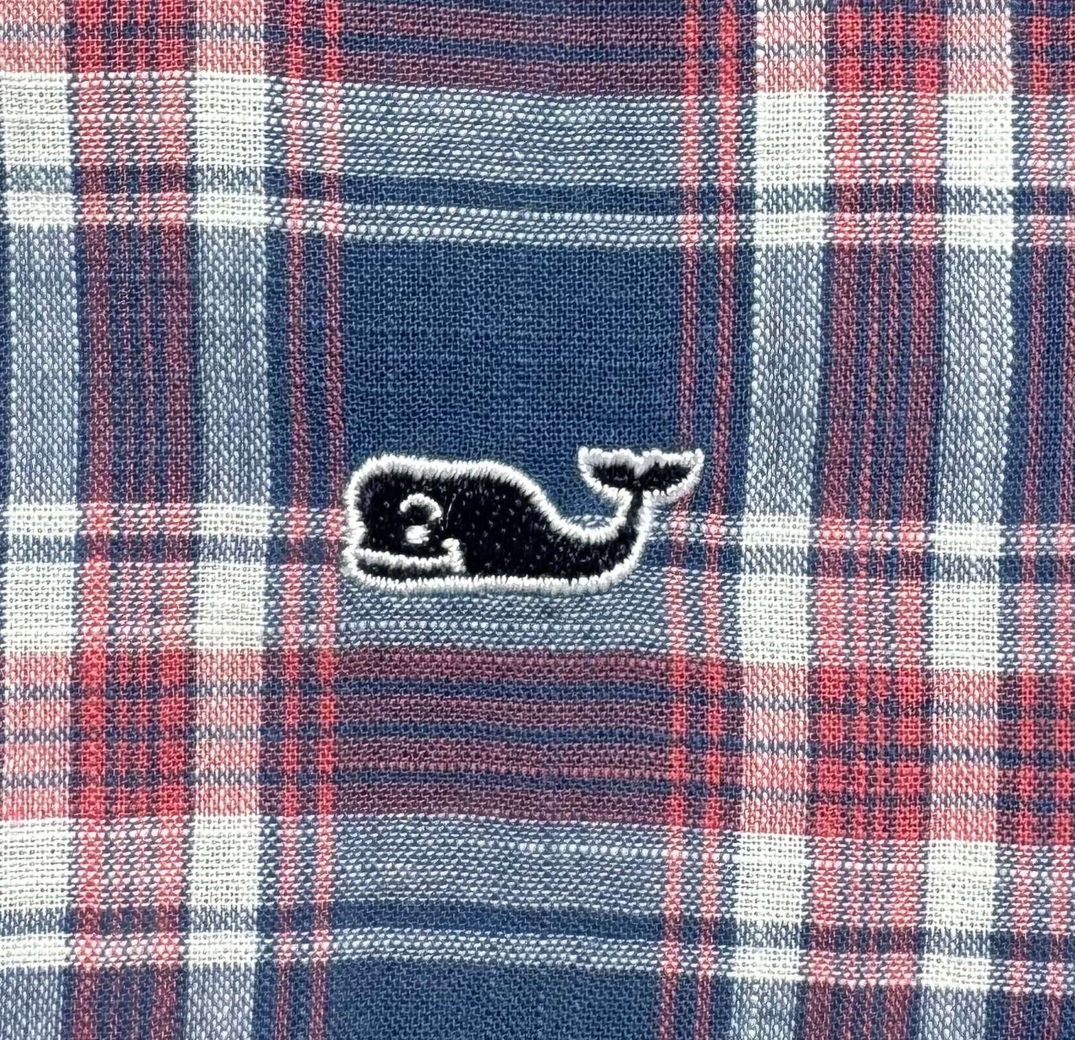 Vineyard Vines Short Sleeve Button Down, Red/White/Blue Boys Size 4T in excellent condition — Recycled Lines, Fairfield CT | Premium Sustainable Consignment