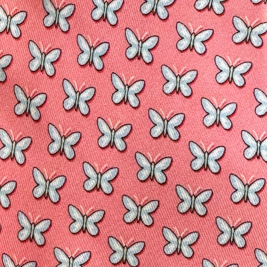 Vineyard Vines Butterfly Tie, Pink Mens in excellent condition — Recycled Lines, Fairfield CT | Premium Sustainable Consignment