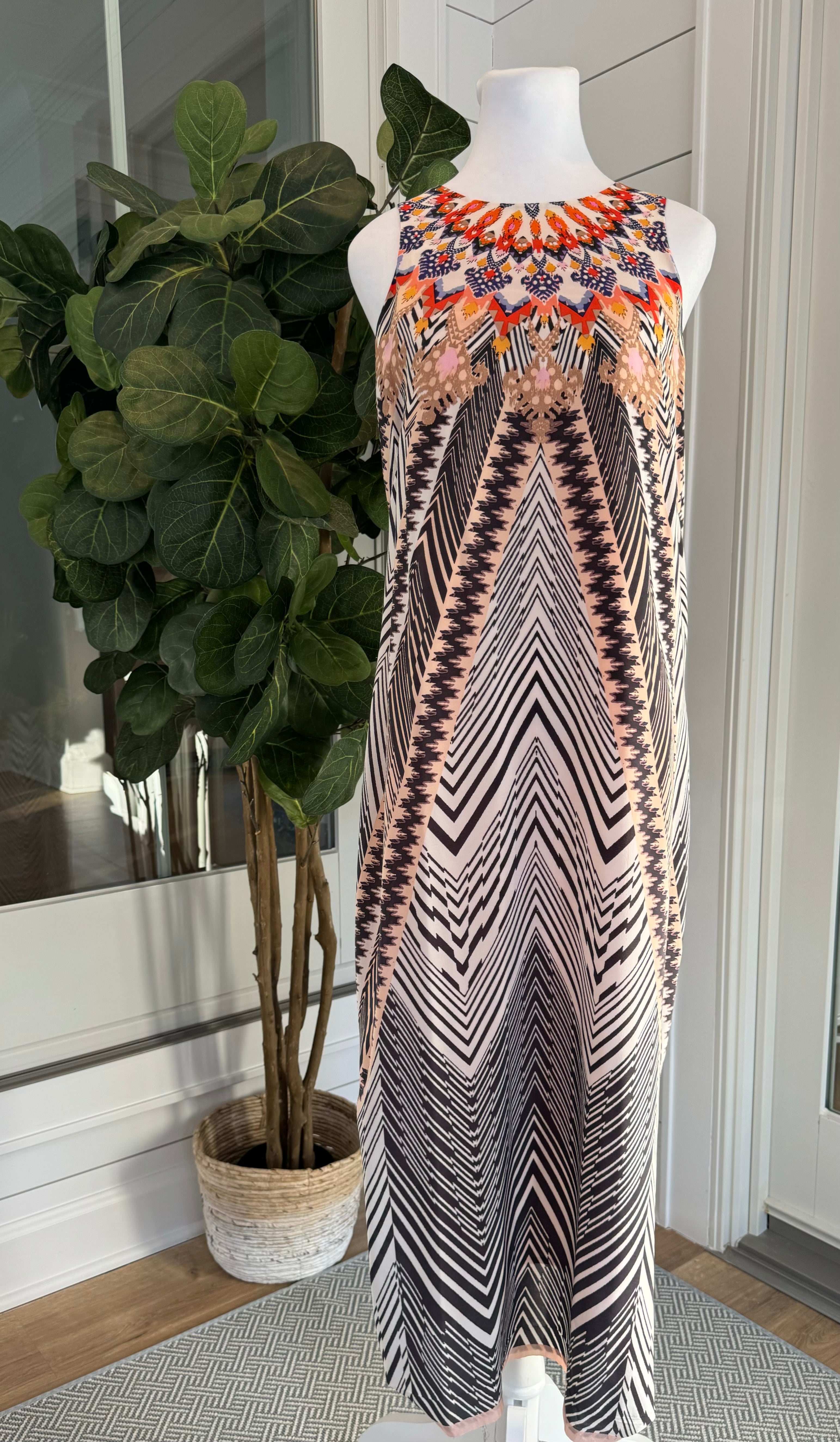 HD in Paris Sleeveless Dress, Multi Color Womens Size 12 in excellent condition — Recycled Lines, Fairfield CT | Premium Sustainable Consignment