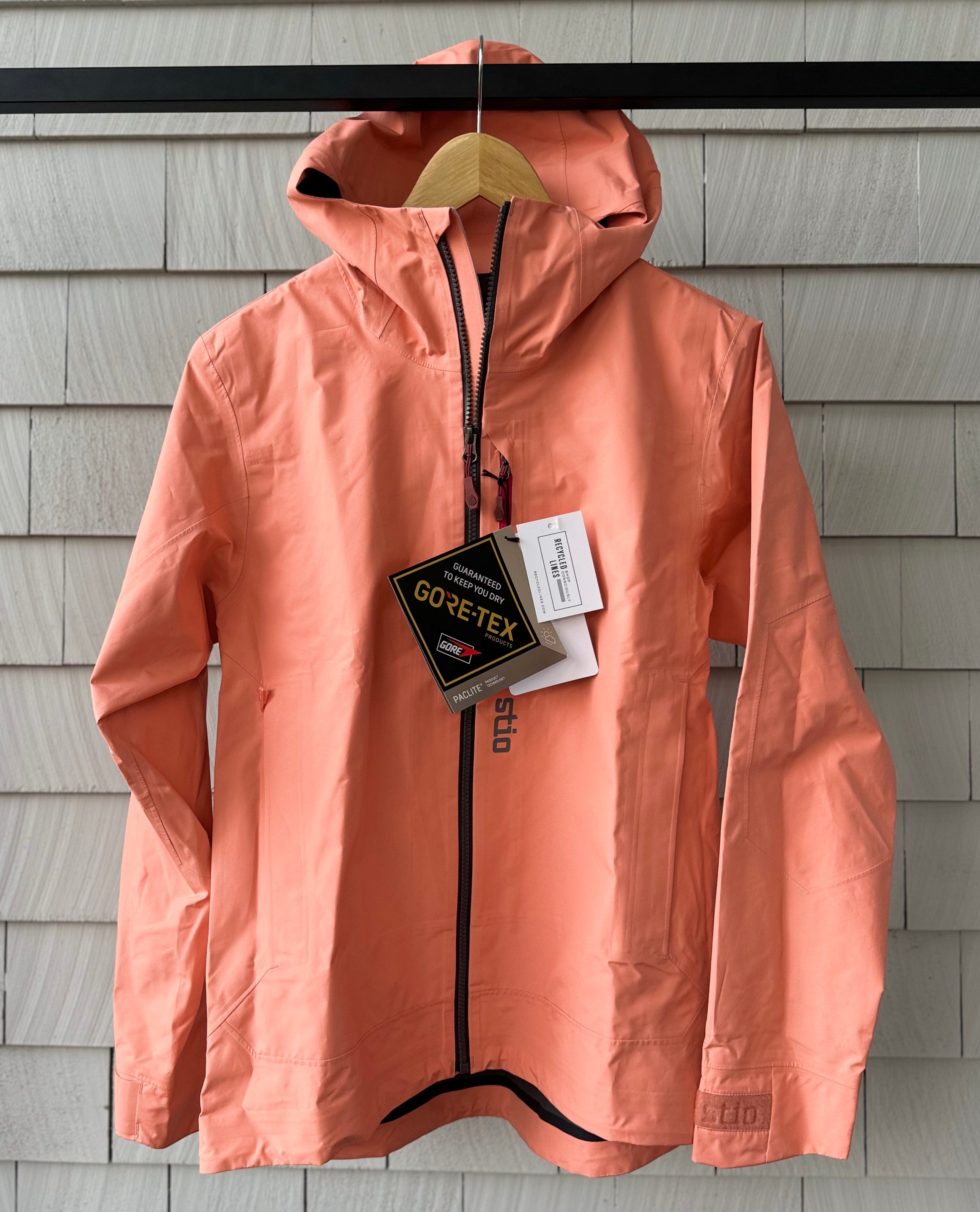Stio NWT Ender Hooded Jacket, Coral Womens Size M in new with tags — Recycled Lines, Fairfield CT | Premium Sustainable Consignment