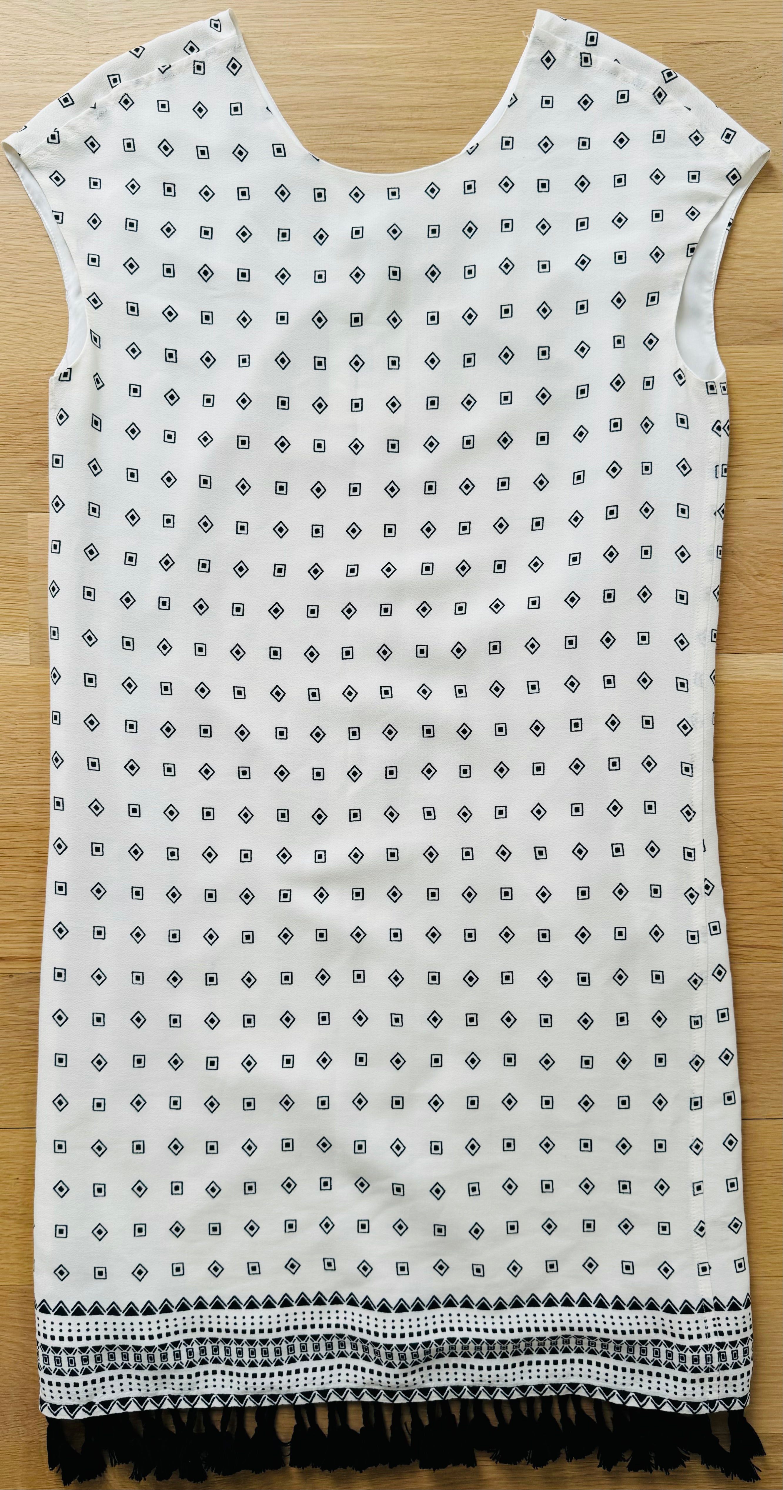 Madewell Shift Dress, Cream Womens Size XXS in excellent condition — Recycled Lines, Fairfield CT | Premium Sustainable Consignment