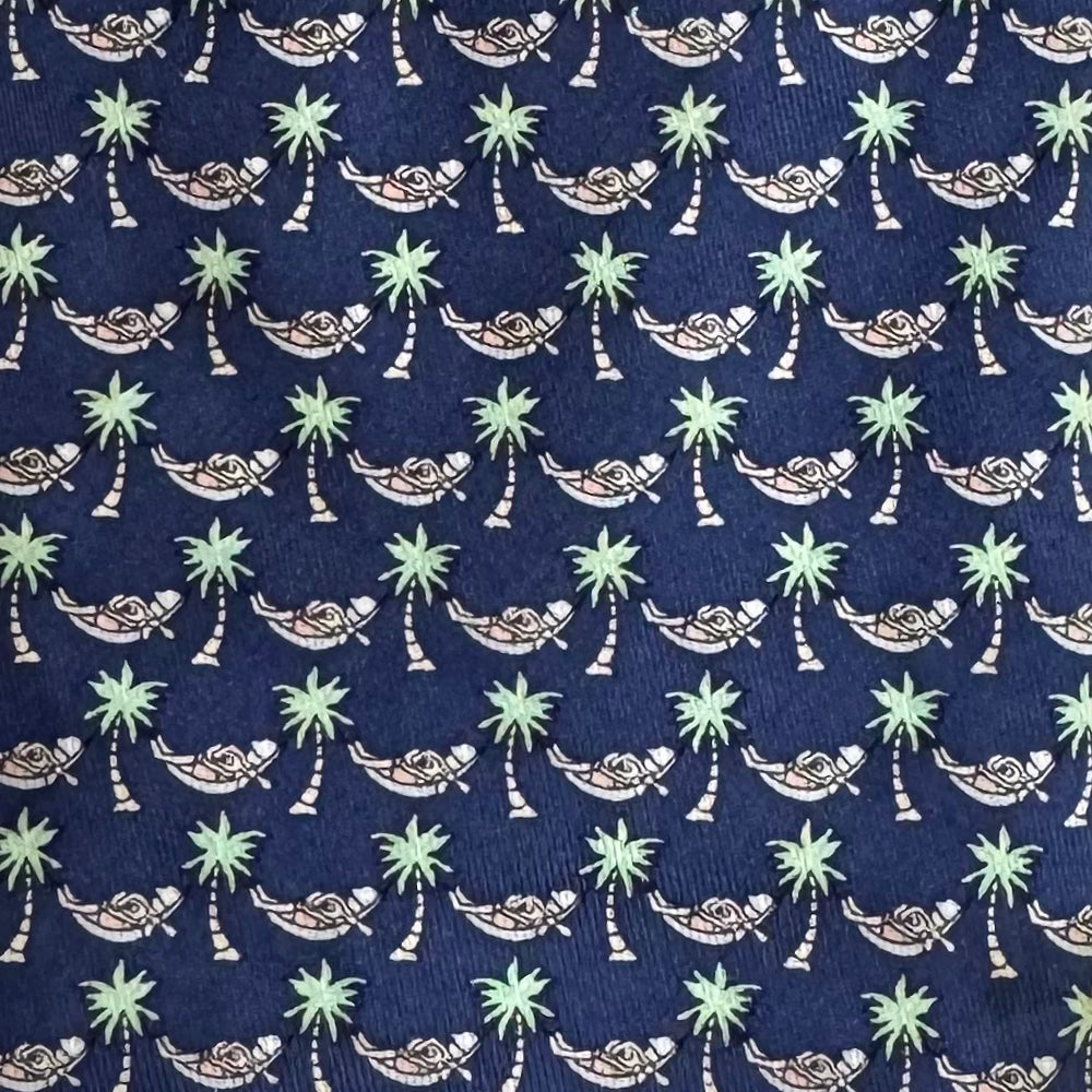 Vineyard Vines Hammock Tie, Navy Mens in excellent condition — Recycled Lines, Fairfield CT | Premium Sustainable Consignment