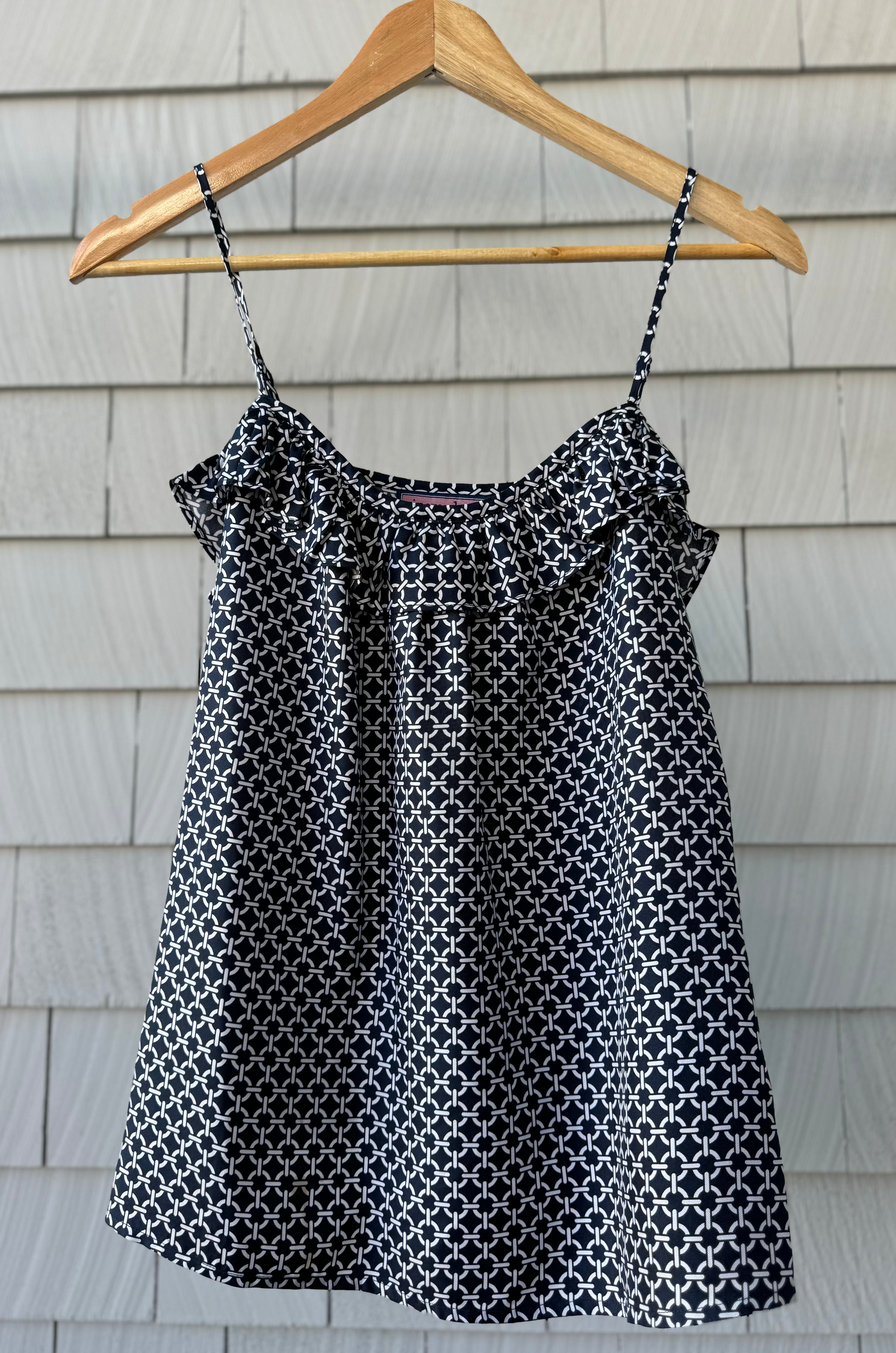 Vineyard Vines Tank, Black/White Womens Size 10 in excellent condition — Recycled Lines, Fairfield CT | Premium Sustainable Consignment