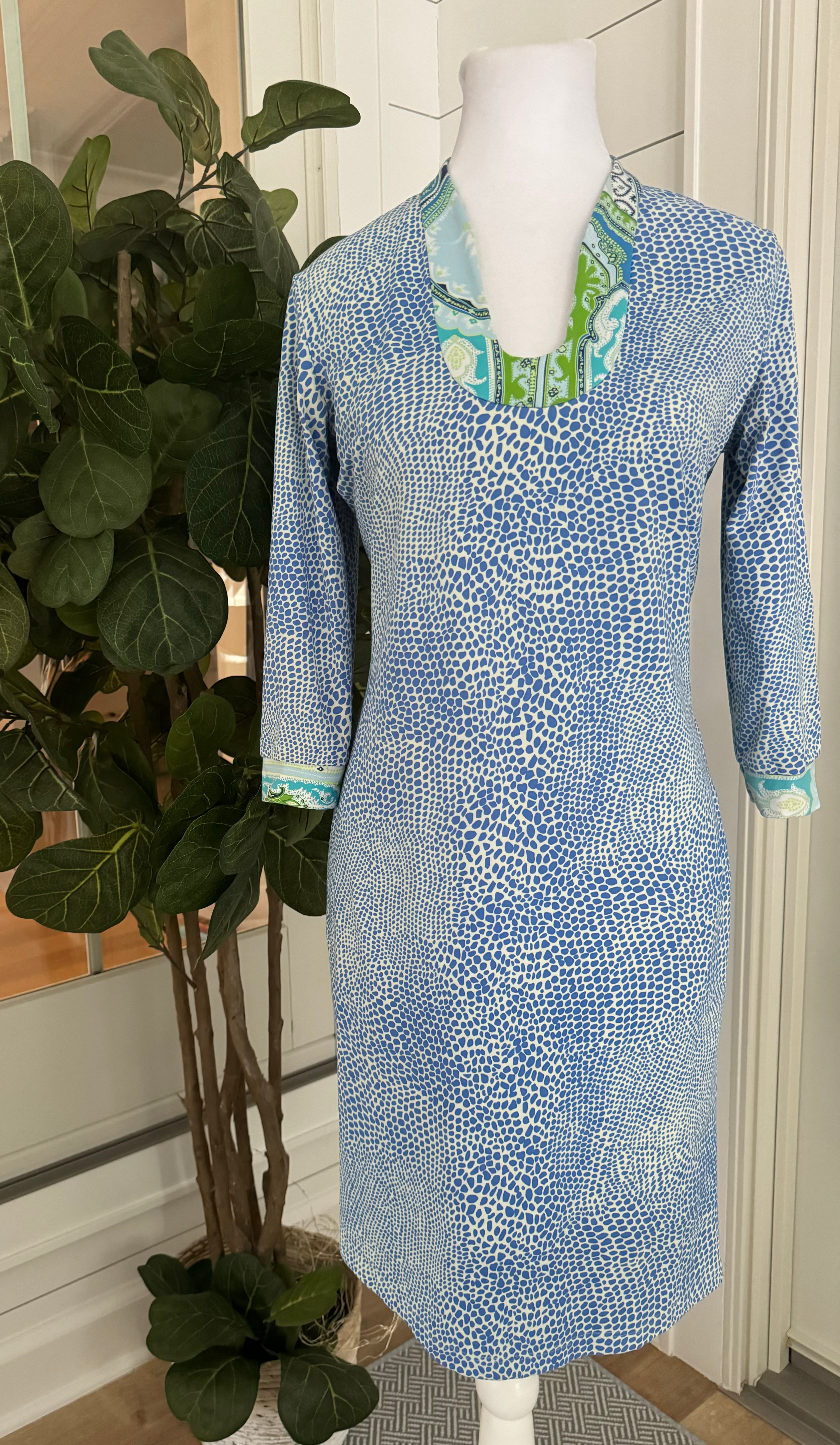 J McLaughlin Dress, Blue Speckle Womens Size S in excellent condition — Recycled Lines, Fairfield CT | Premium Sustainable Consignment