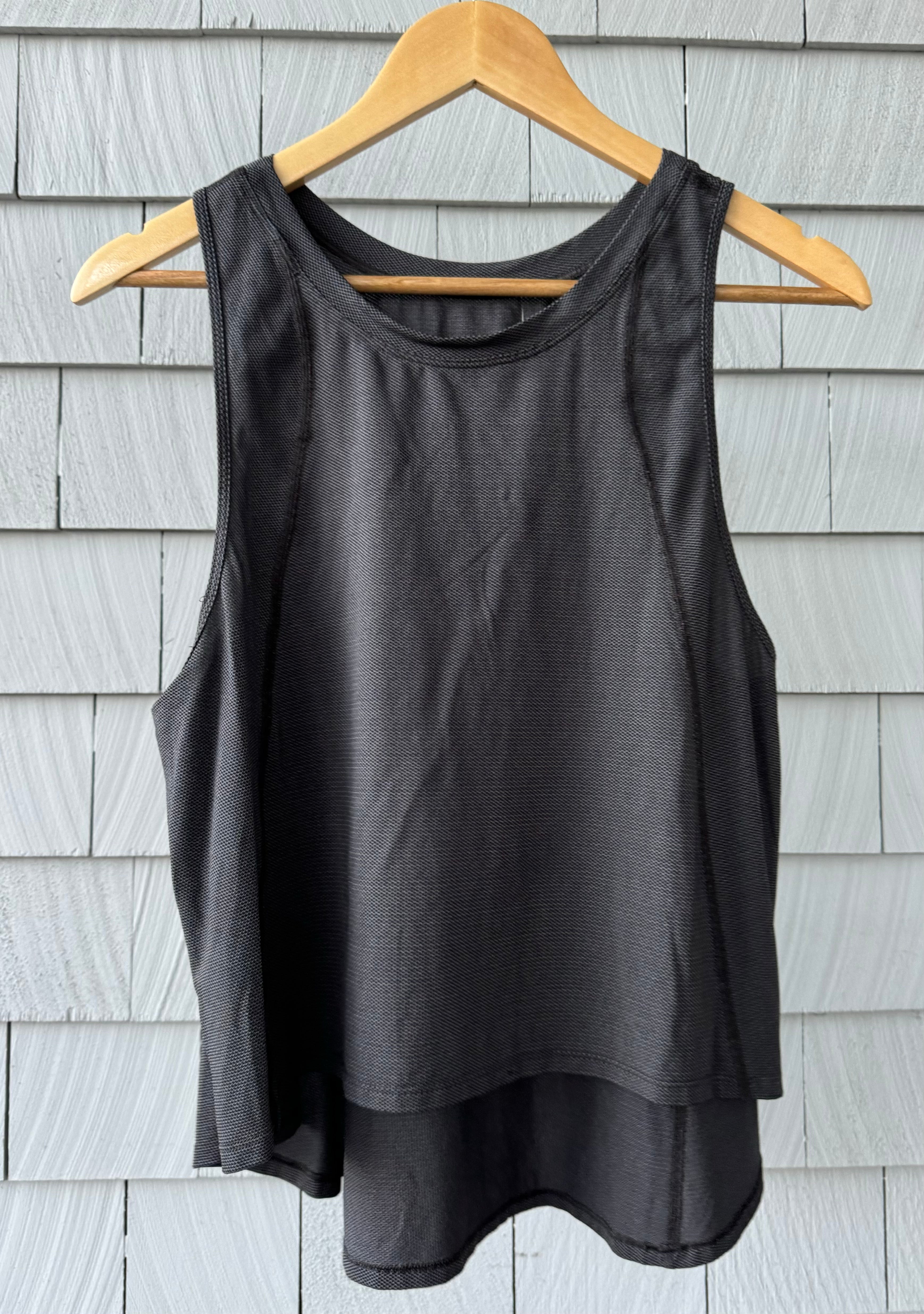 Lululemon Tank Top, Charcoal Womens Size 6? in excellent condition — Recycled Lines, Fairfield CT | Premium Sustainable Consignment