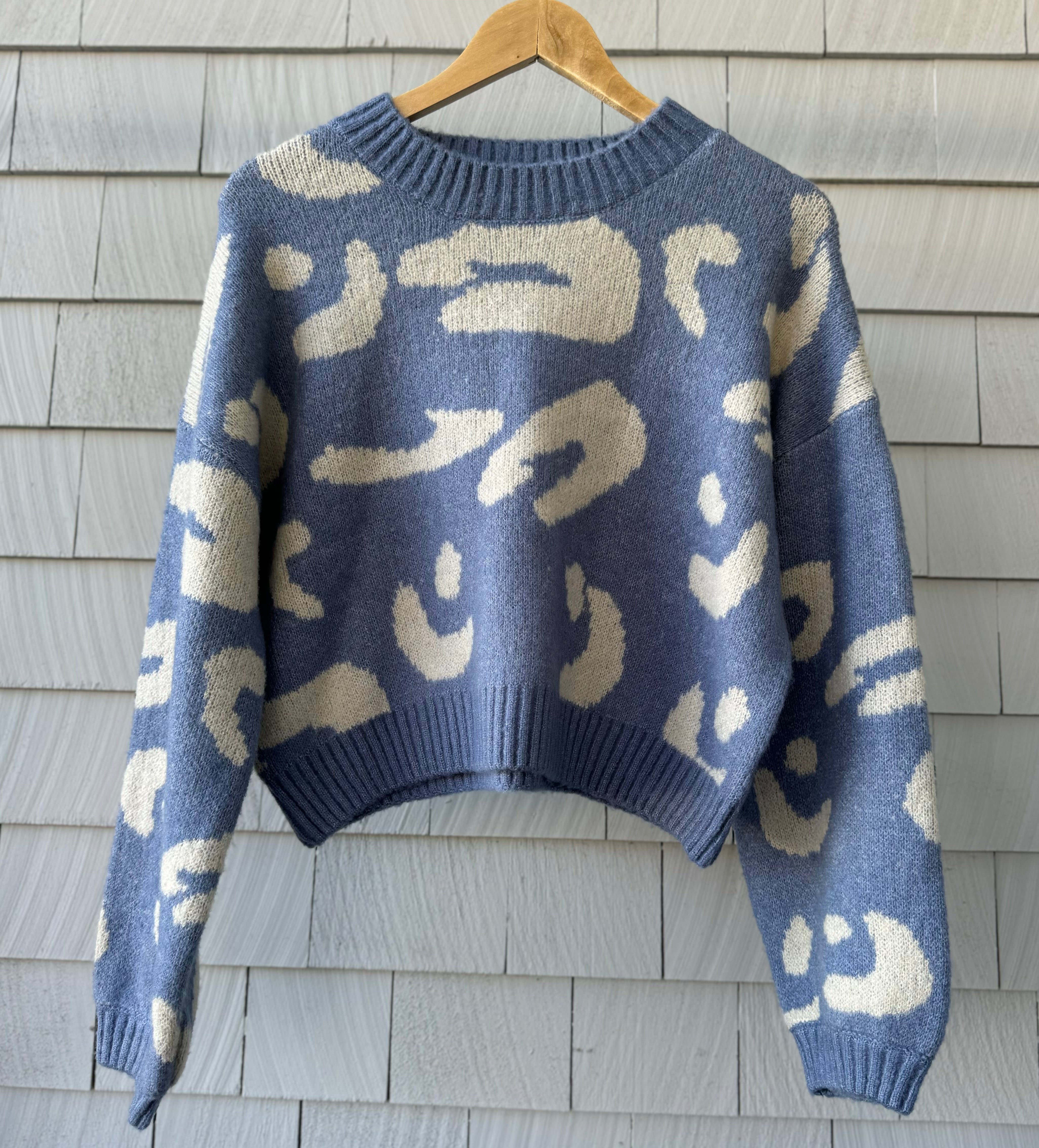 HYFVF Sweater, Blue/White Womens SizeM in excellent condition — Recycled Lines, Fairfield CT | Premium Sustainable Consignment