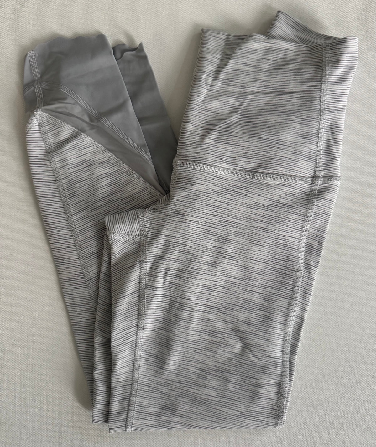 Lululemon gray striped leggings girls size 2
