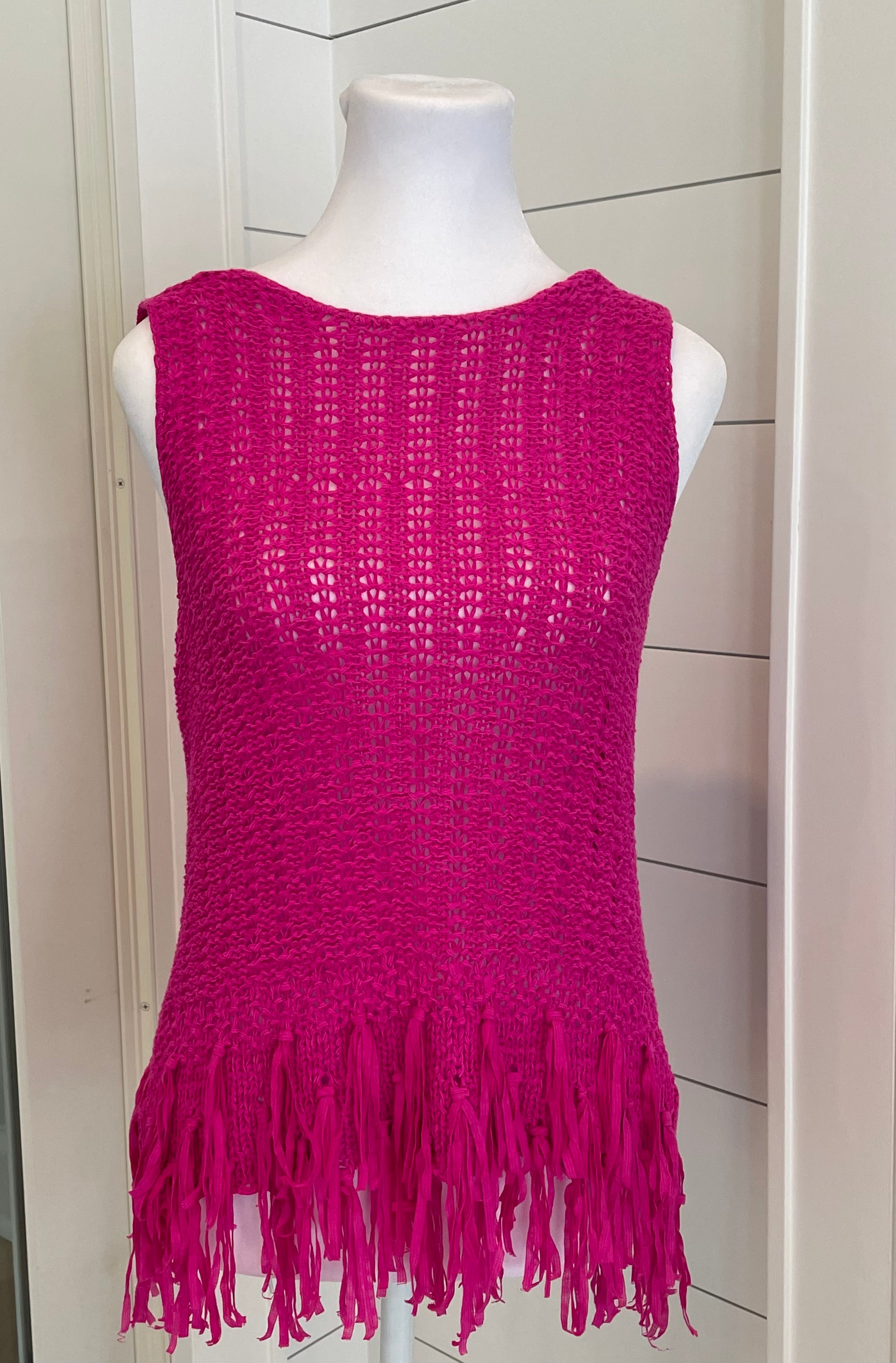 Lilly Pulitzer Crochet Fringe Tank, Fuchsia Womens Size XS in excellent condition — Recycled Lines, Fairfield CT | Premium Sustainable Consignment