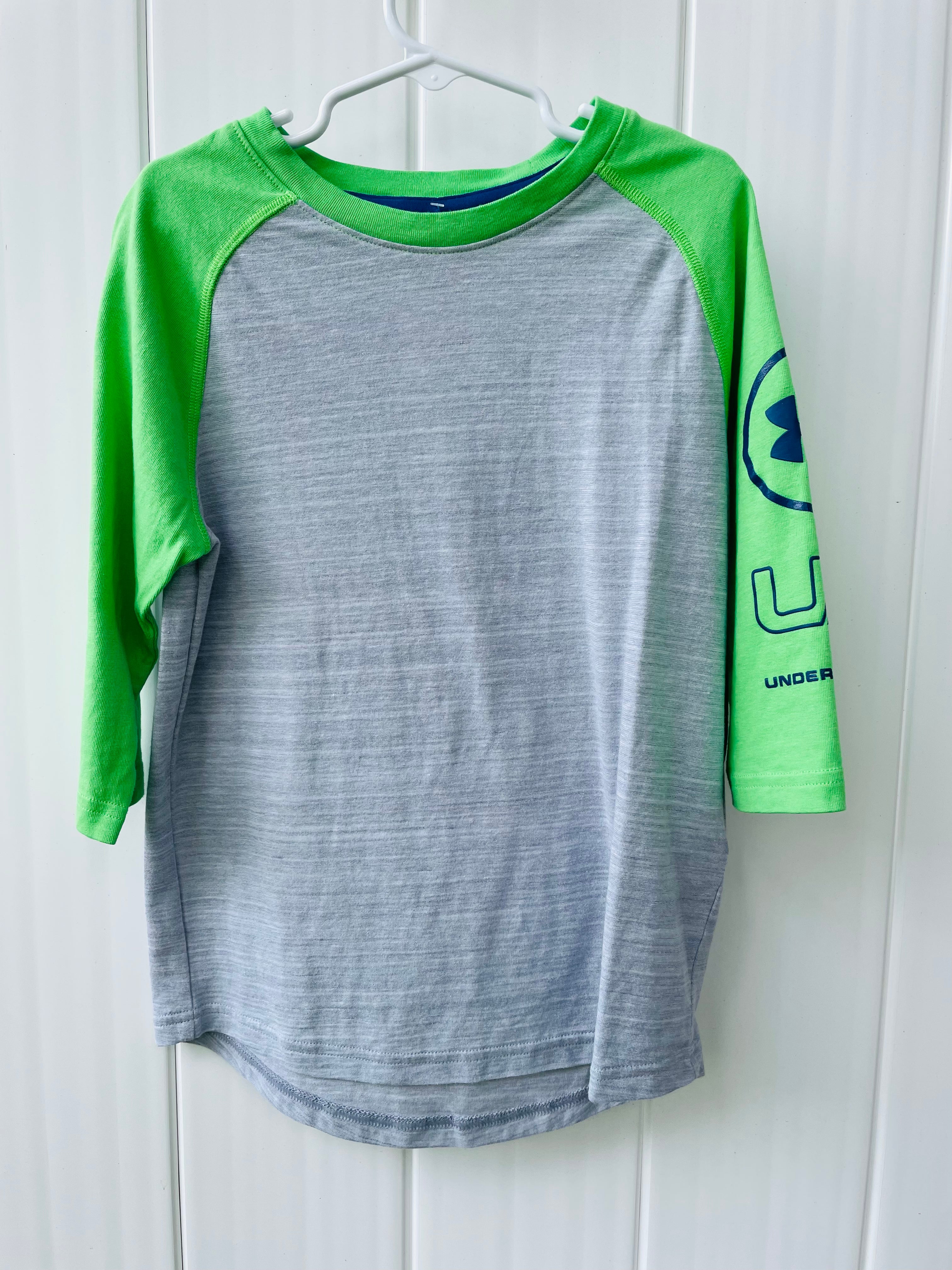 Under Armour Shirt, Gray/Lime Boys Size S