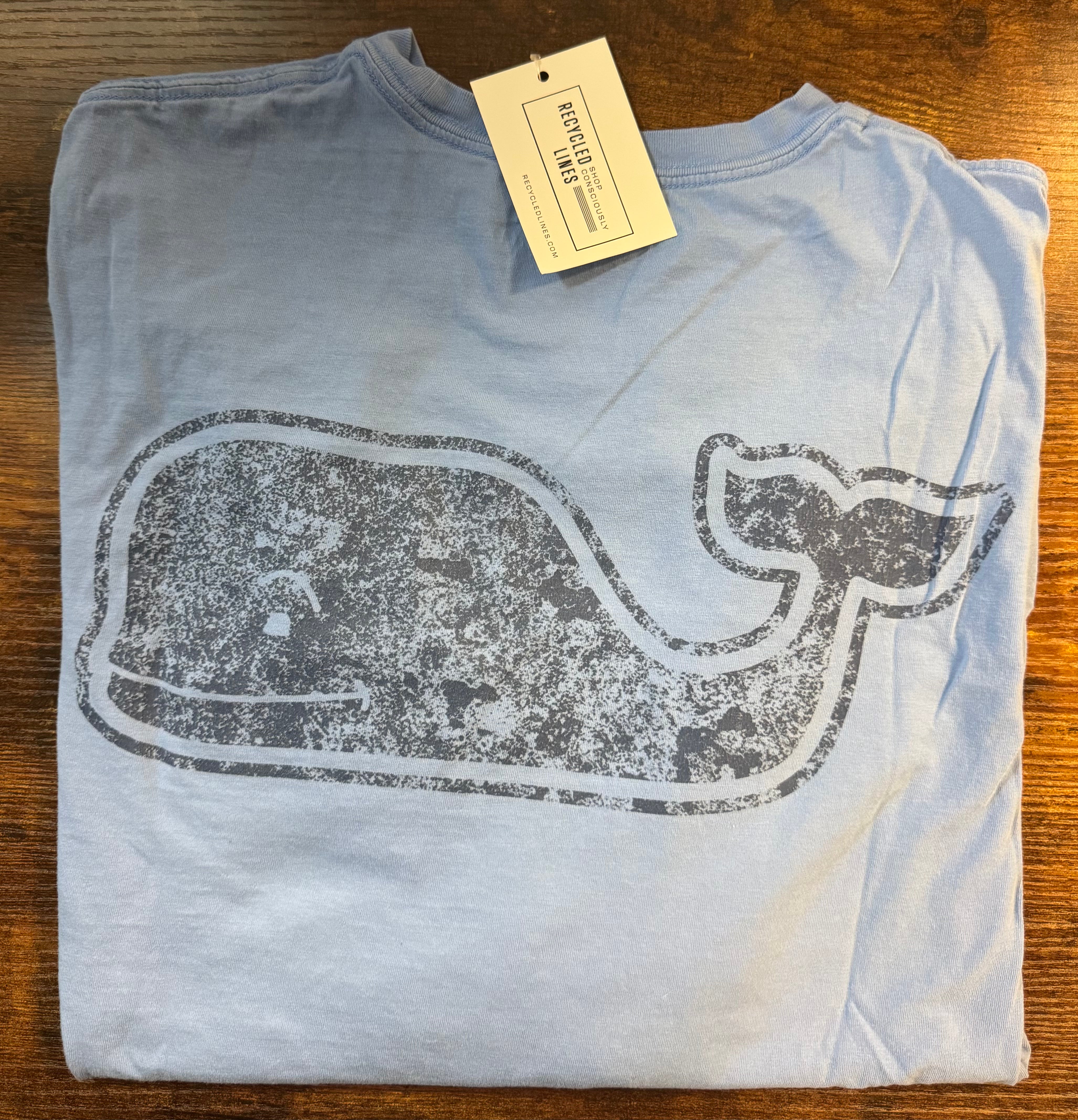 Vineyard Vines Whale Tee, Blue Mens Size XS in excellent condition — Recycled Lines, Fairfield CT | Premium Sustainable Consignment
