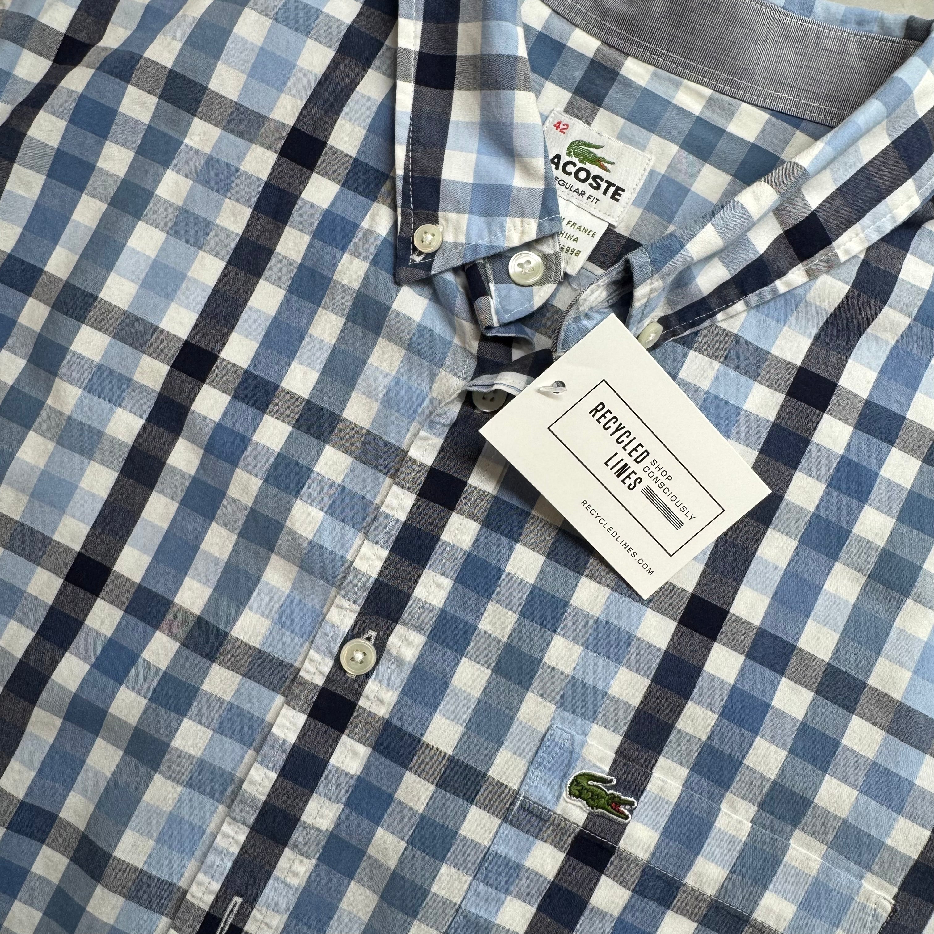 Lacoste Short Sleeve Button Down, Navy/Blue Mens Size L (42) in excellent condition — Recycled Lines, Fairfield CT | Premium Sustainable Consignment