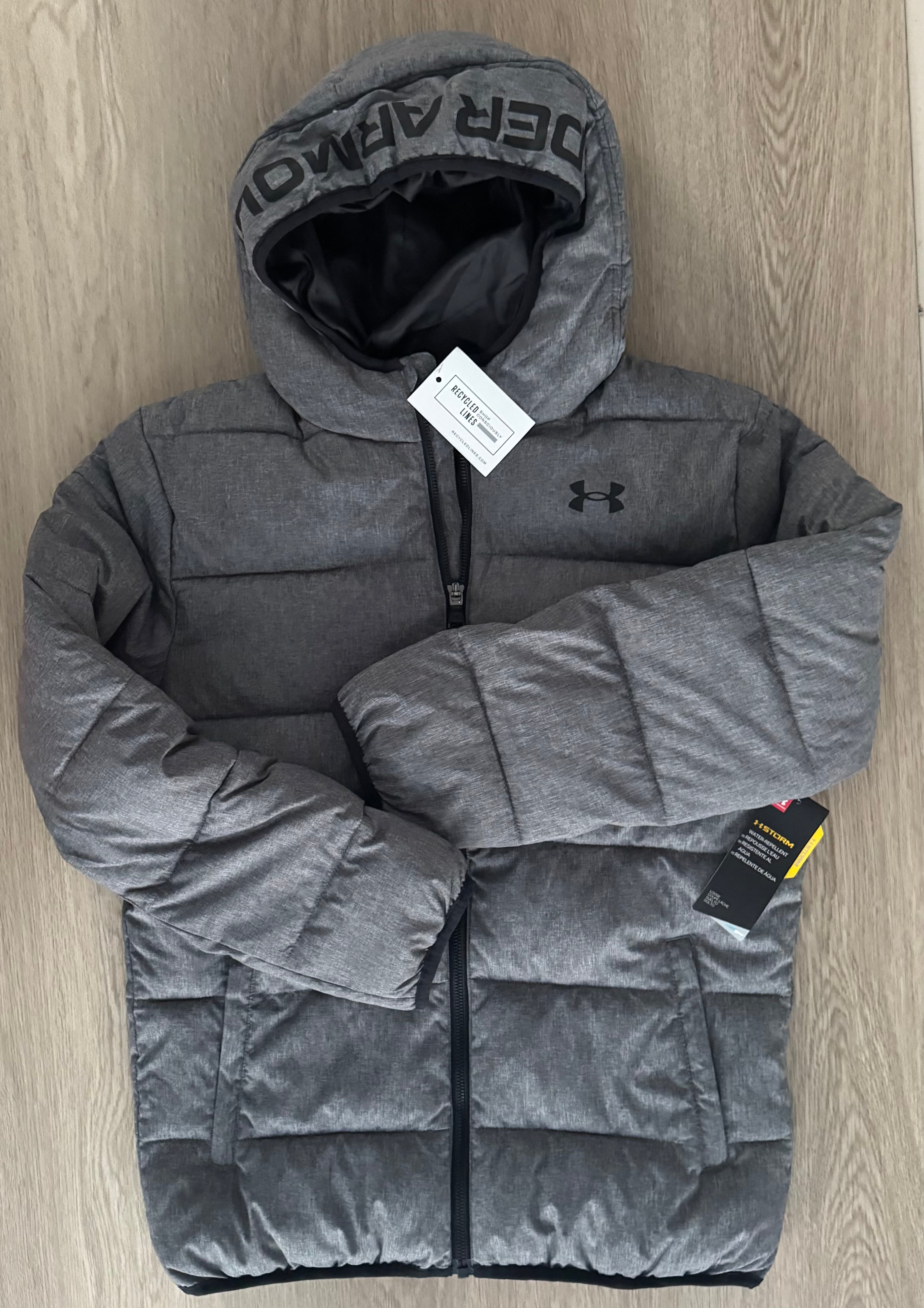 Under Armour NWT Puffer Jacket, Charcoal Boys Size L