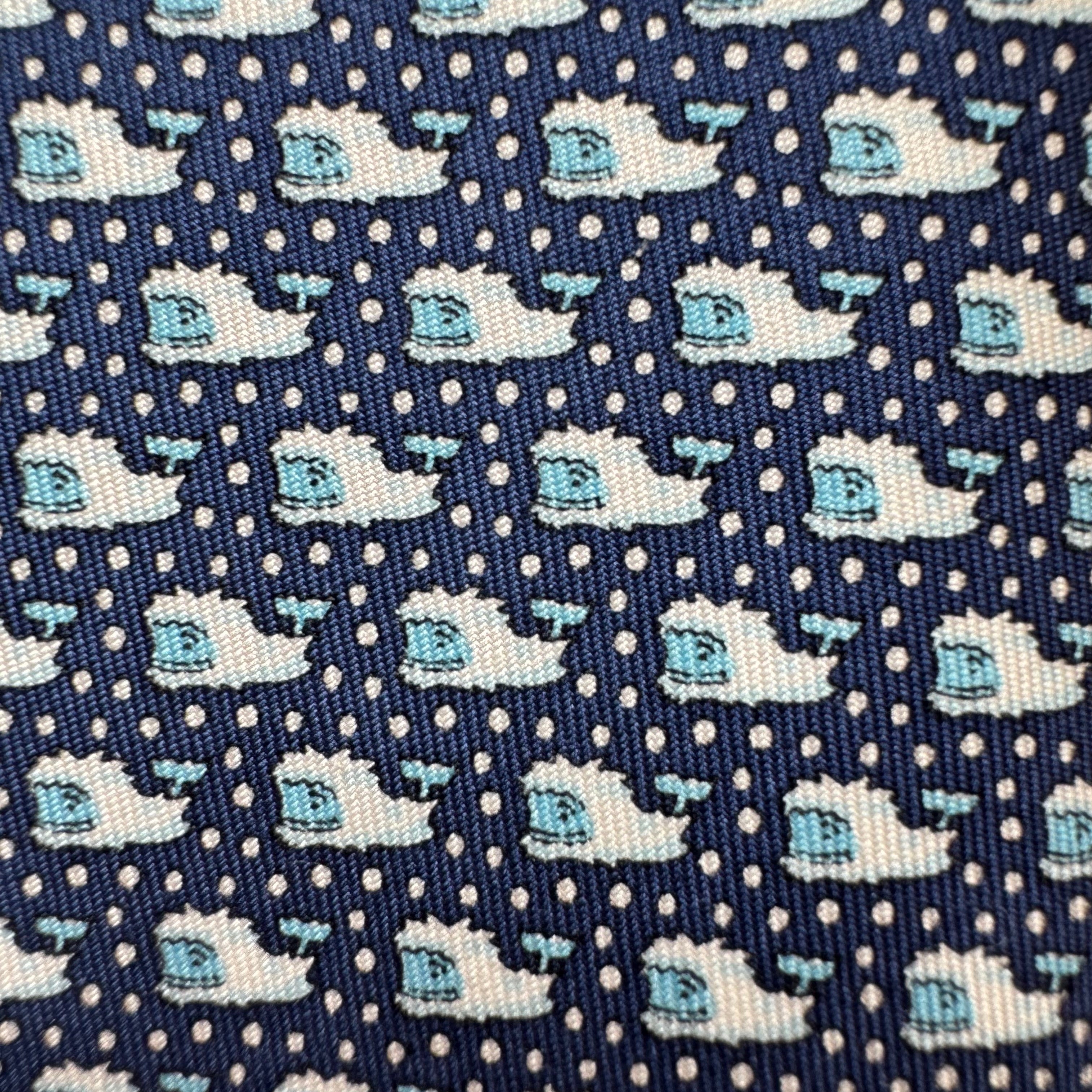 Vineyard Vines Yeti Whale Tie, Navy Boys in excellent condition — Recycled Lines, Fairfield CT | Premium Sustainable Consignment