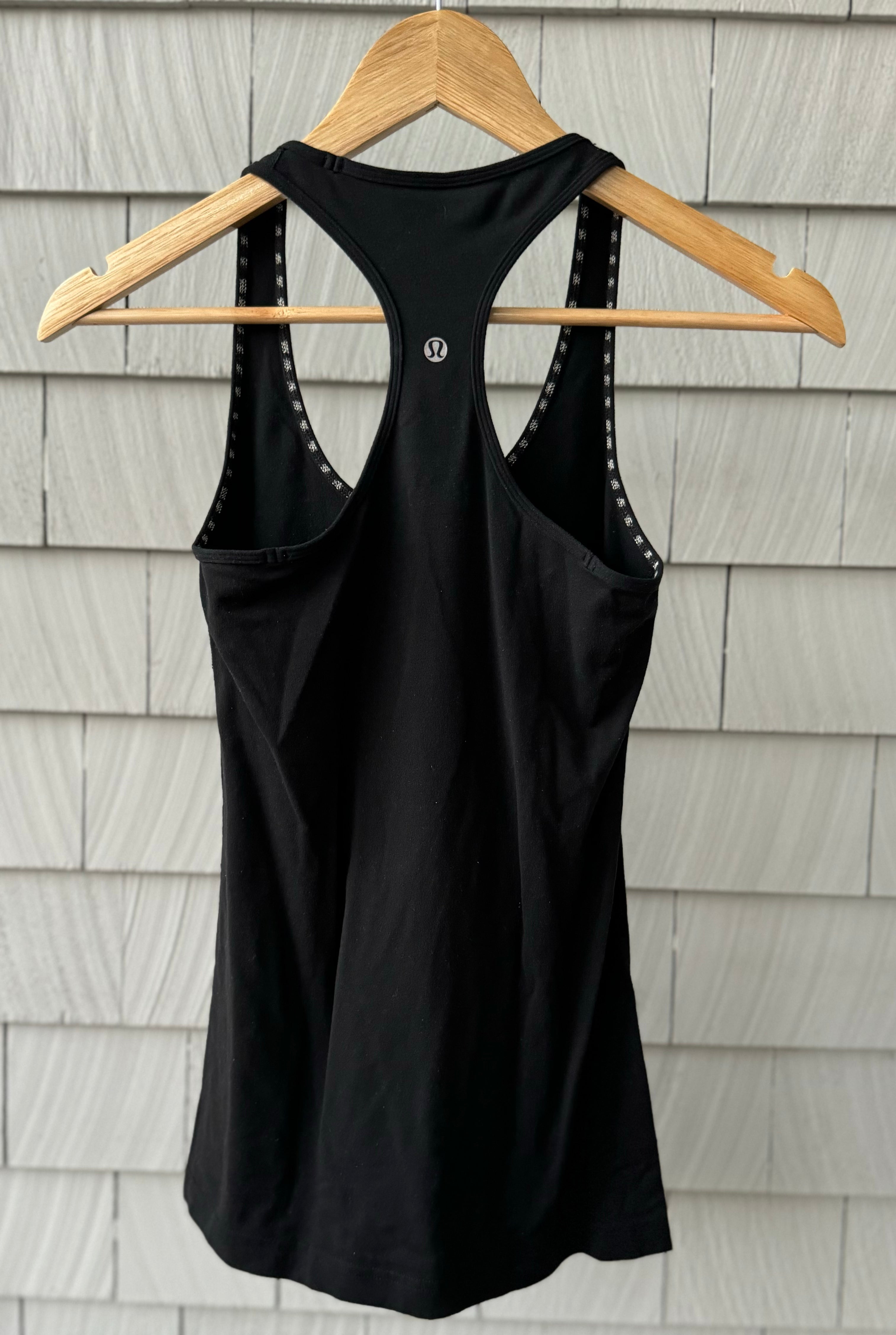 Lululemon Tank Top, Black Womens Size 6?