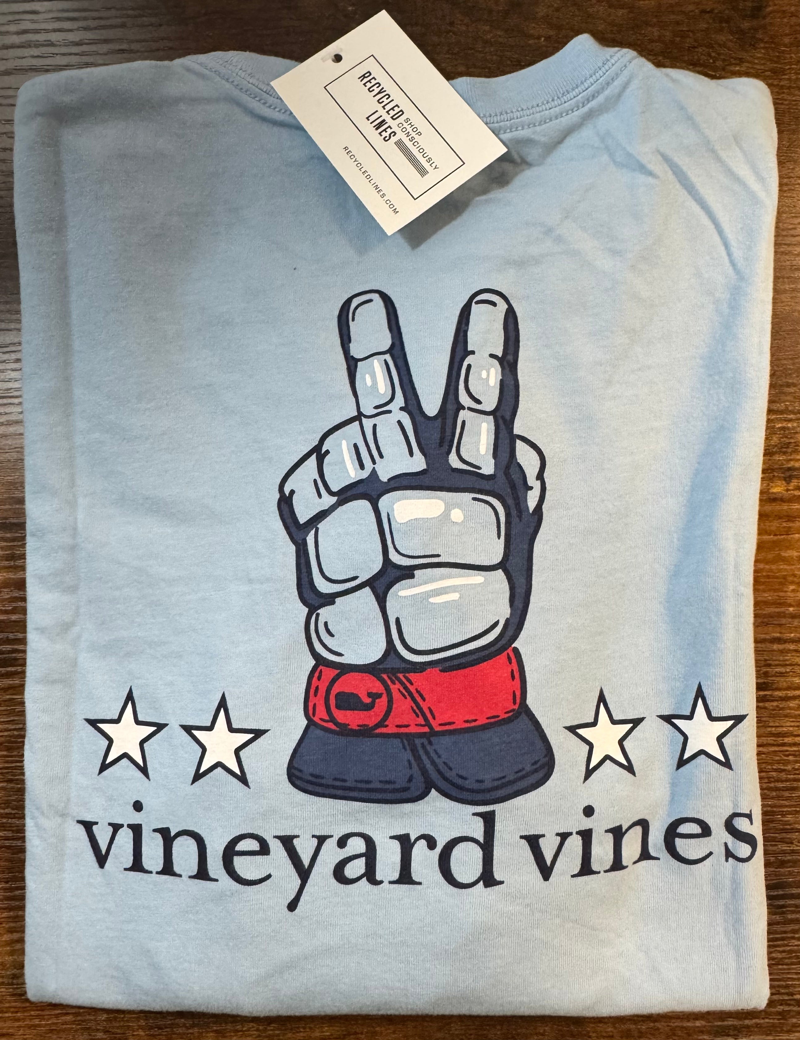 Vineyard Vines USA Lacrosse Tee, Light Blue Boys Size XL (18) in excellent condition — Recycled Lines, Fairfield CT | Premium Sustainable Consignment