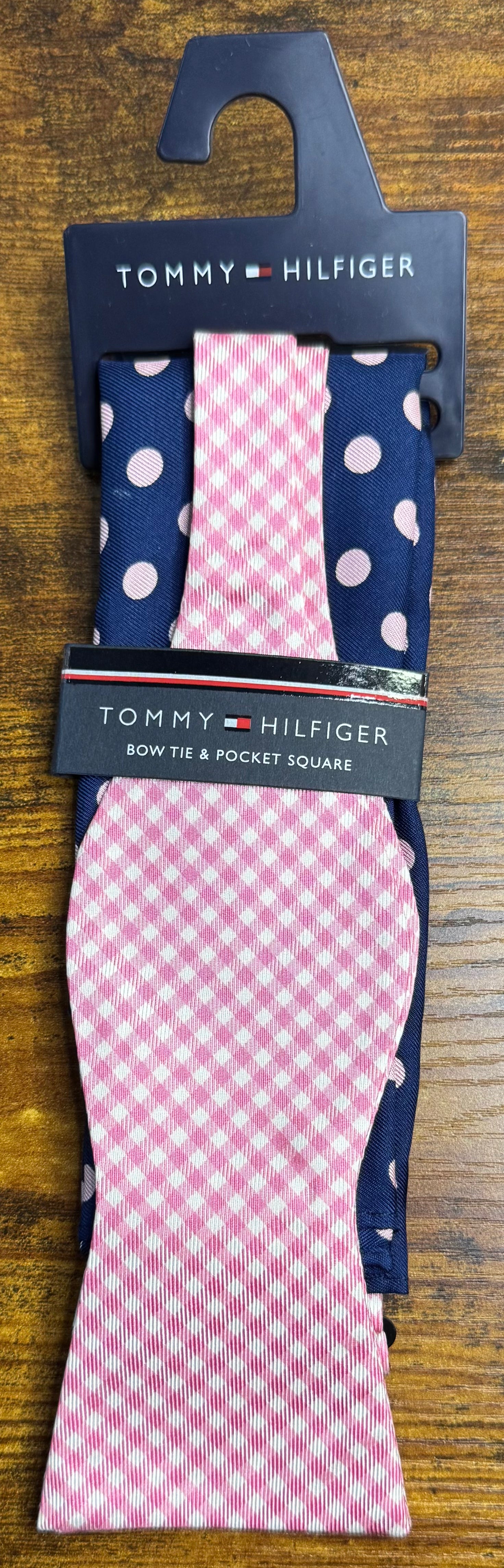 Tommy Hilfiger NWT Bowtie Set, Navy/Pink Mens