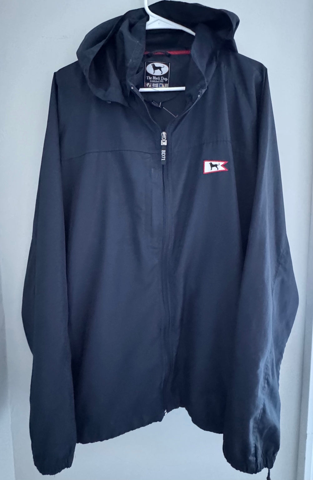 Black Dog navy lightweight jacket men's XL, front view