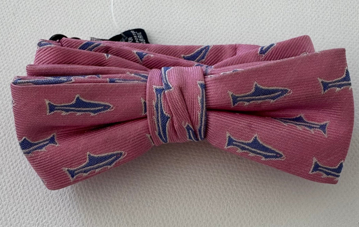 Collard Greens Shark Bowtie Pink Boys P11463