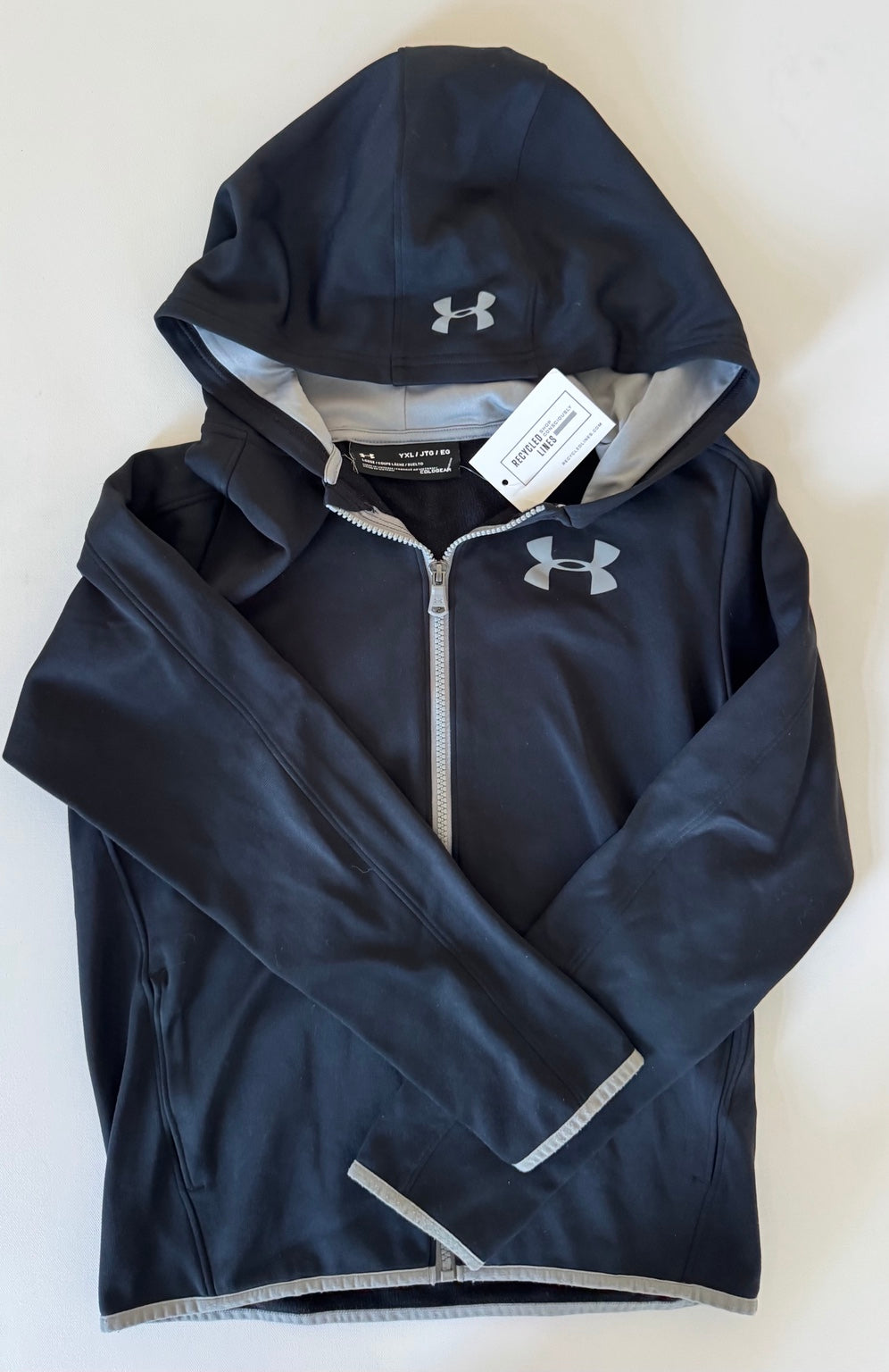 Under Armour black full zip hooded sweatshirt boys XL P7164