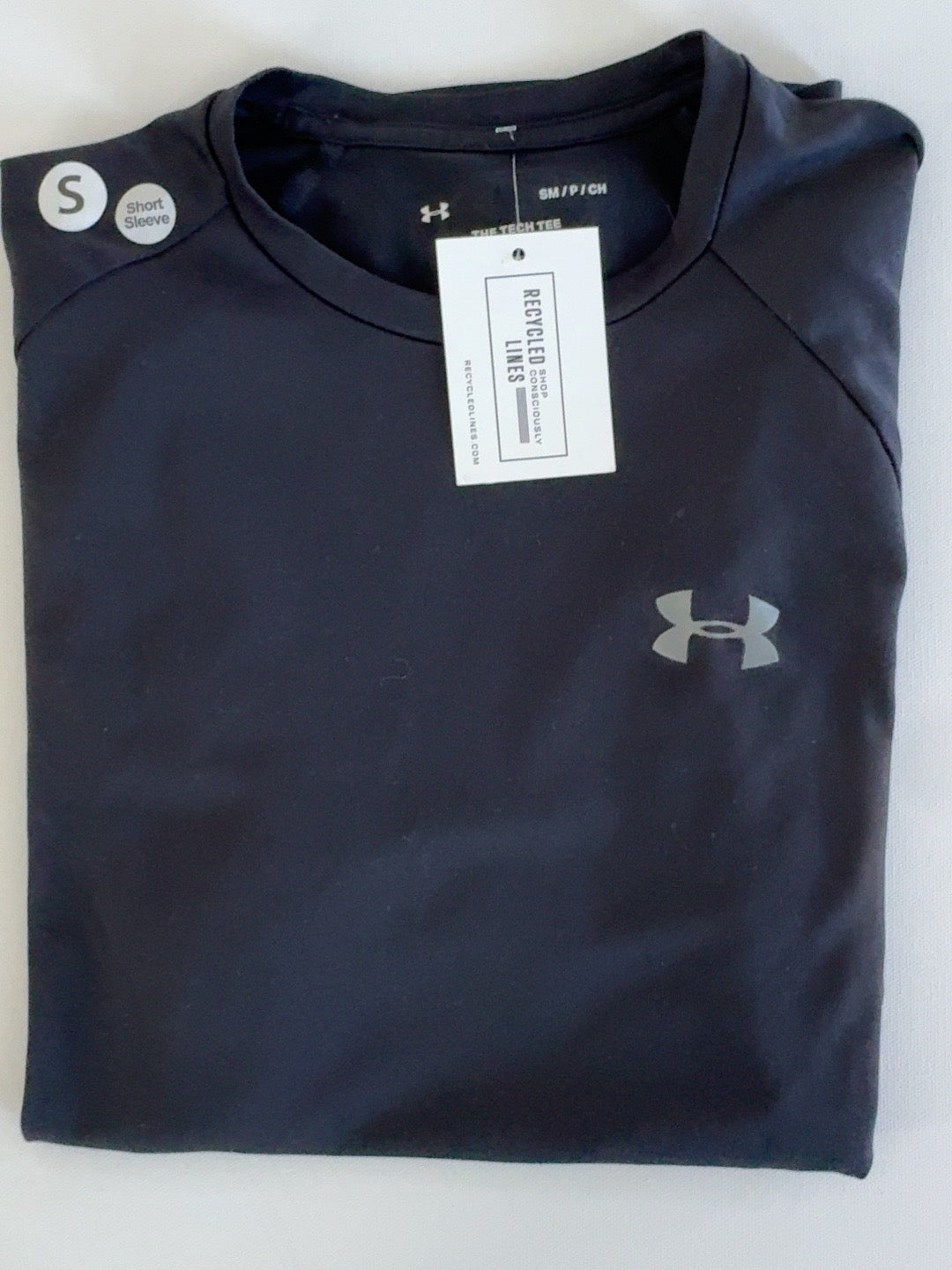 Under Armour black short sleeve Tech tee with gray chest logo, men's small